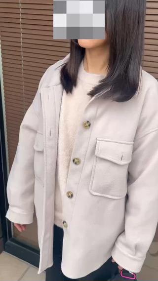 結べる長さまで切りレイヤーを入れました
スタイリングもアイロンを通してスタイリングオイルつけて完成 