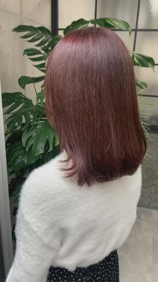 ピンクベージュ褪色でオレンジになりづらいように、パープルとアッシュで調整して作ってます◎ 