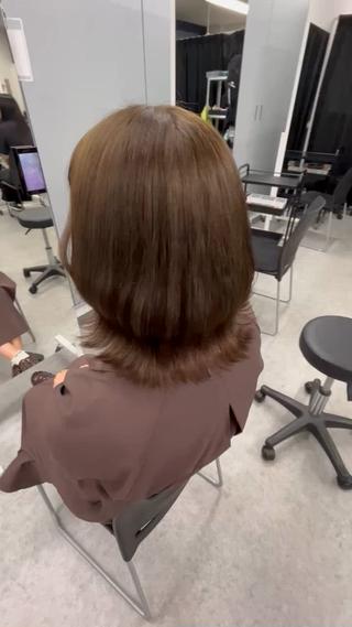ミディアム カラー 大人上品ベージュ 🎀HARUNAのヘアスタイル