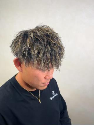 #ツイスト金メッシュ
#メンズ金メッシュ
#メンズツイストパーマ
#ツイストパーマ
#ツイストスパイラル
 