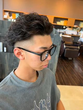 ショート パーマ 安田 海斗のヘアスタイル