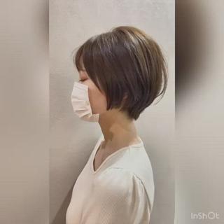 ショートボブ 