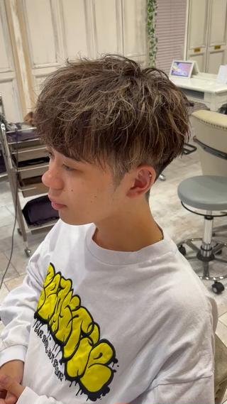 カラー メンズ 【店長】メンズ職人 短髪　ハイトーン🔥のヘアスタイル