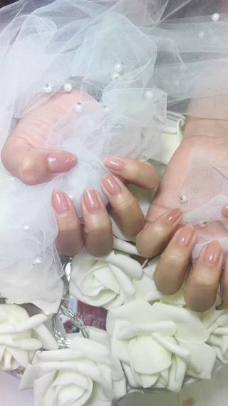 優しく綺麗なヌードネイル 
