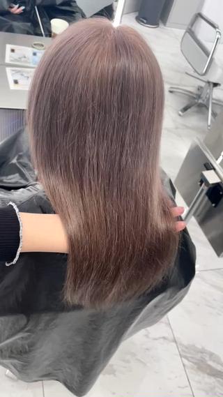 菜々🫧新宿 透明感ケアブリーチのヘアスタイル