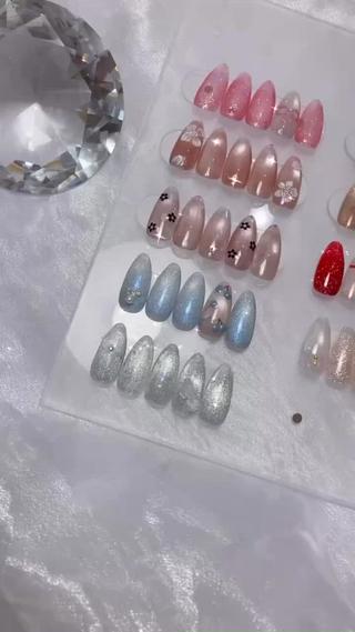 カラーや配置等変更可能です！ 