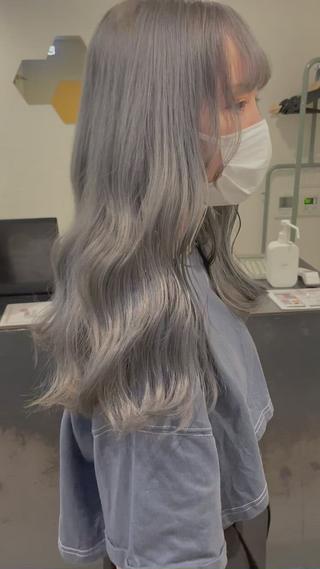 #ケアブリーチ #イルミナカラー #髪質改善 #シルバーグレー #前髪カット