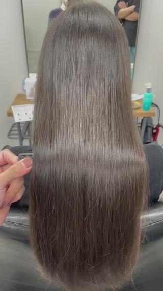 髪質改善トリートメント
サロンオリジナルの髪質改善トリートメントでツヤと潤いをぜひ体験してみて下さい