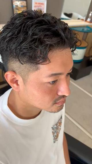 パーマ メンズ THEBARBER TEN所属・伊禮 海凪のヘアスタイル
