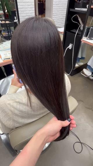 ツヤツヤストレート髪 