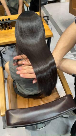 次の日から毎日自分で乾かしてキレイ。アイロンいらない生活へ。僕の縮毛矯正は癖や広がり、パヤパヤをなくし、かつ柔らかさを出します。