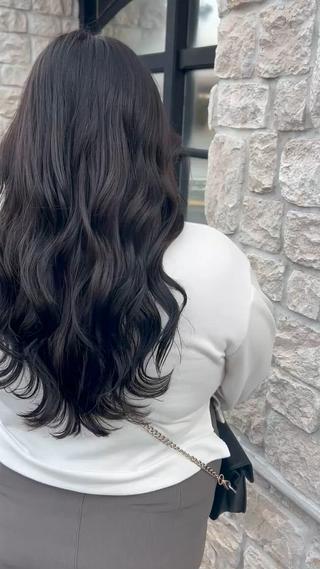 カラー Mei /オリーブ カラー/アレンジのヘアスタイル