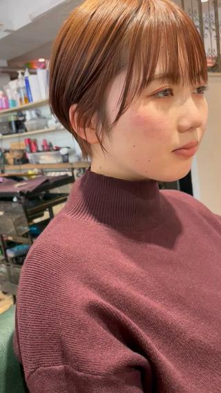 ショート カラー クオーレ hairのヘアスタイル