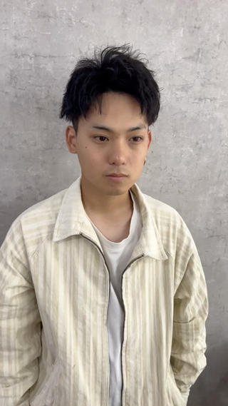 ショート カラー パーマ メンズ 森下 佑大のヘアスタイル