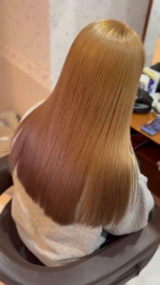 ロング料金なしです！
黒染め履歴や暗染め履歴は追いブリーチ必要です！ 