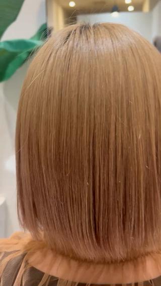 ボブの先輩トリートメントさせていただきました！
ハイトーンでパサつきが気になるとのことでしたが毛先がまとまり扱いやすい髪になりました 