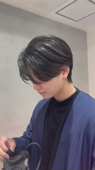 パーマ メンズ fifth 安次富　泰雅のヘアスタイル