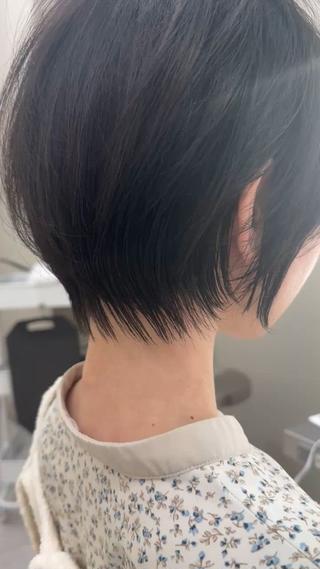 ショート カラー i.+sapporo所属・ショート/レイヤー /札幌/小山内のヘアスタイル