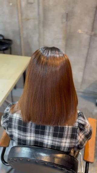 カラーしている髪も艶々でカラーが際立ちます 