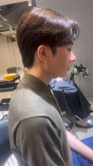 パーマ メンズ メンズセンターパート 🇰🇷wakanaのヘアスタイル