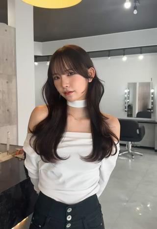 ロング レイヤー・ブリーチ kiyotoshiのヘアスタイル