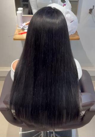 カラー KAREN .のヘアスタイル