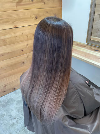 バレイヤージュ風ハイライトカラー 