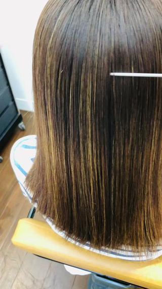 ハイライトの入っている方を縮毛矯正してます。

状態にもよりますが、ブリーチしていても出来る場合もあります。

気軽に相談してください！ 