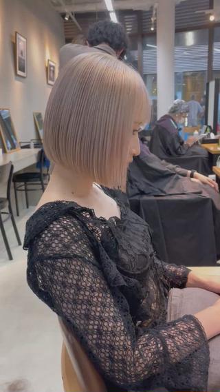 ミディアム カラー mee.urawa所属・似合わせショート×透 明感/やじまたかしのヘアスタイル