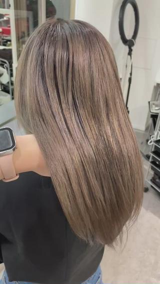 セミロング カラー be flot所属・髪質改善/大阪守口市 🐣Ria‪🐣のヘアスタイル