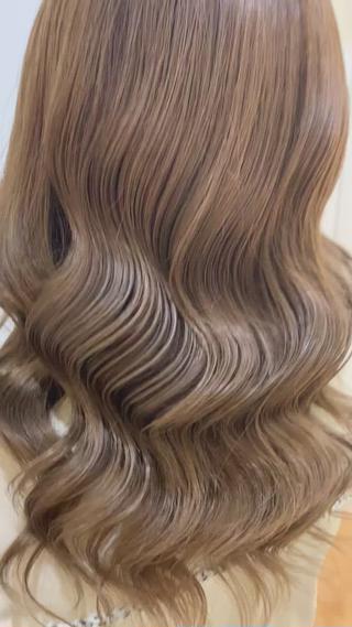 ロング 愛されハイトーン 🍓YURINAのヘアスタイル