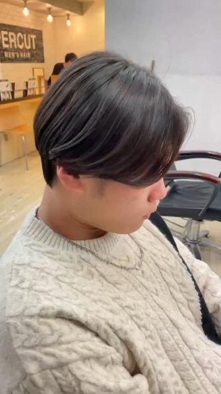 カット＋ニュアンスパーマ
毛流れセンターパート 