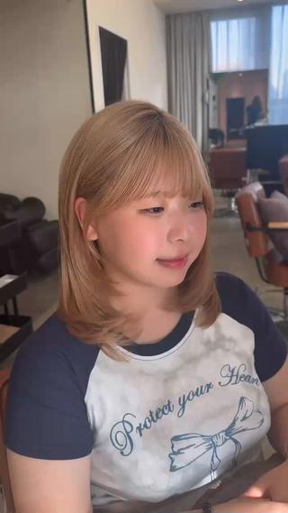 ミディアム VIEW GINZA所属・fitするカット♡ 暖色/ふうか◠‿◠のヘアスタイル