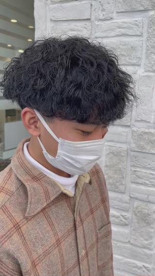 パーマ メンズ アタ ムのヘアスタイル