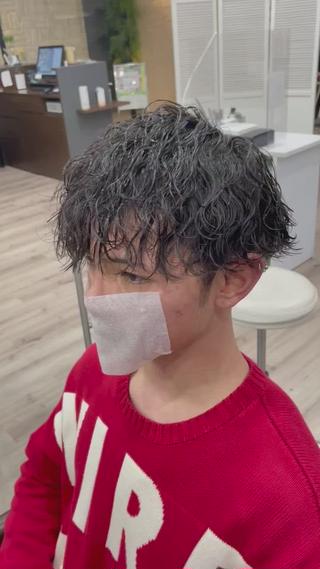 パーマ メンズ アタ ムのヘアスタイル