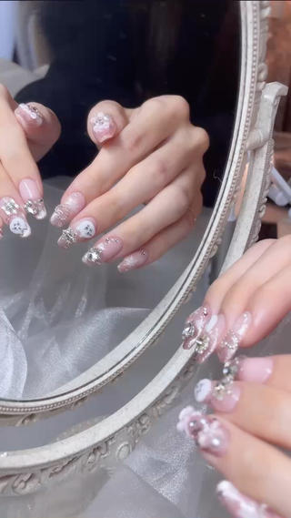 ネイル Liebe あいりのネイルデザイン