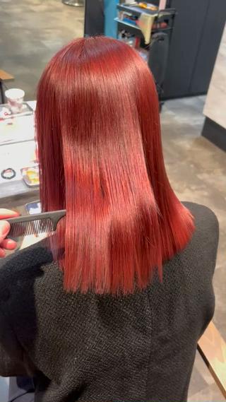 ミディアム カラー 穐田 航のヘアスタイル