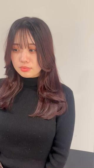 セミロング カラー 穐田 航のヘアスタイル