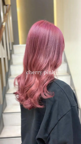 ロング ブリーチ/ ダブルカラー/RYOのヘアスタイル