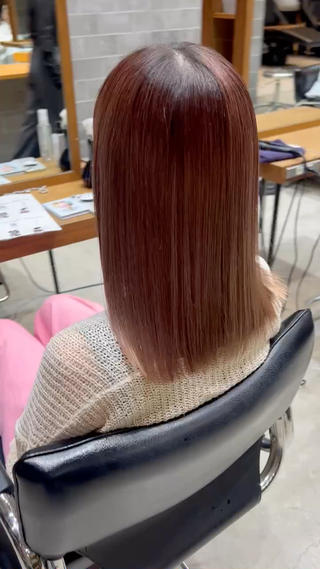セミロング 🍋髪質改善× 透明感カラー ジュリのヘアスタイル