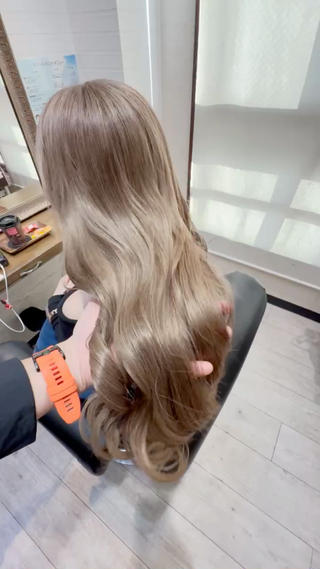 カラー ハイトーン✨ブリーチ ✨スパ得意✨ミヤタのヘアスタイル