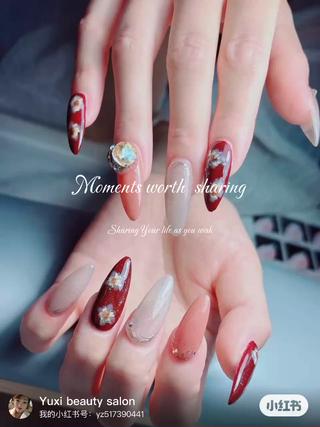 ネイル Yuxi Beauty salon 【ユーシィー ビューティ サロン】所属・ユーシーネイルサロン 池田公園店のネイルデザイン