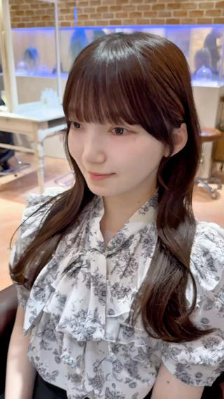 ロング アオガミ （前髪顔周りカット）のヘアスタイル