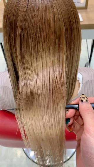 ロング ayumi🌈 インナーカラー🌈のヘアスタイル