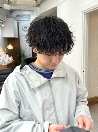 パーマ メンズ シャドウパーマ/ 波巻パーマYu-Kiのヘアスタイル