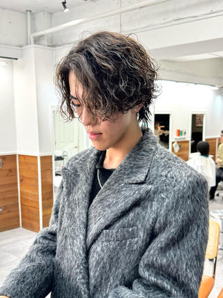 パーマ メンズ シャドウパーマ/ 波巻パーマYu-Kiのヘアスタイル