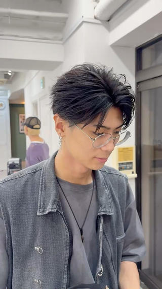 メンズ シャドウパーマ/ 波巻パーマYu-Kiのヘアスタイル