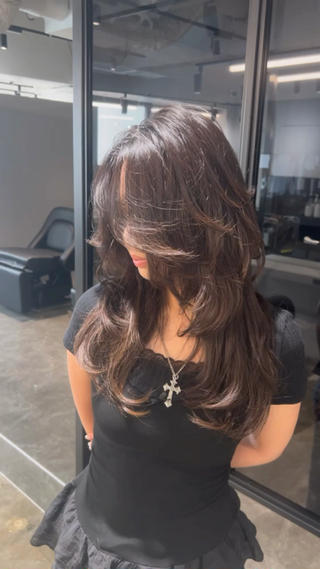 セミロング 💖梅田レイヤー カット💖ツバサのヘアスタイル
