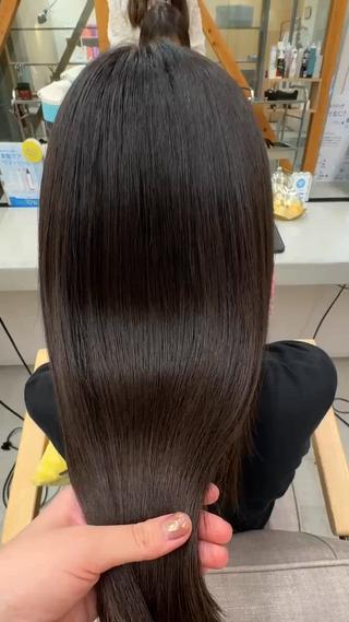 ロング TEMIL HAIR 愛莉のヘアスタイル