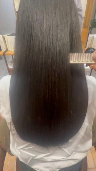 ロング Moto nanamiのヘアスタイル